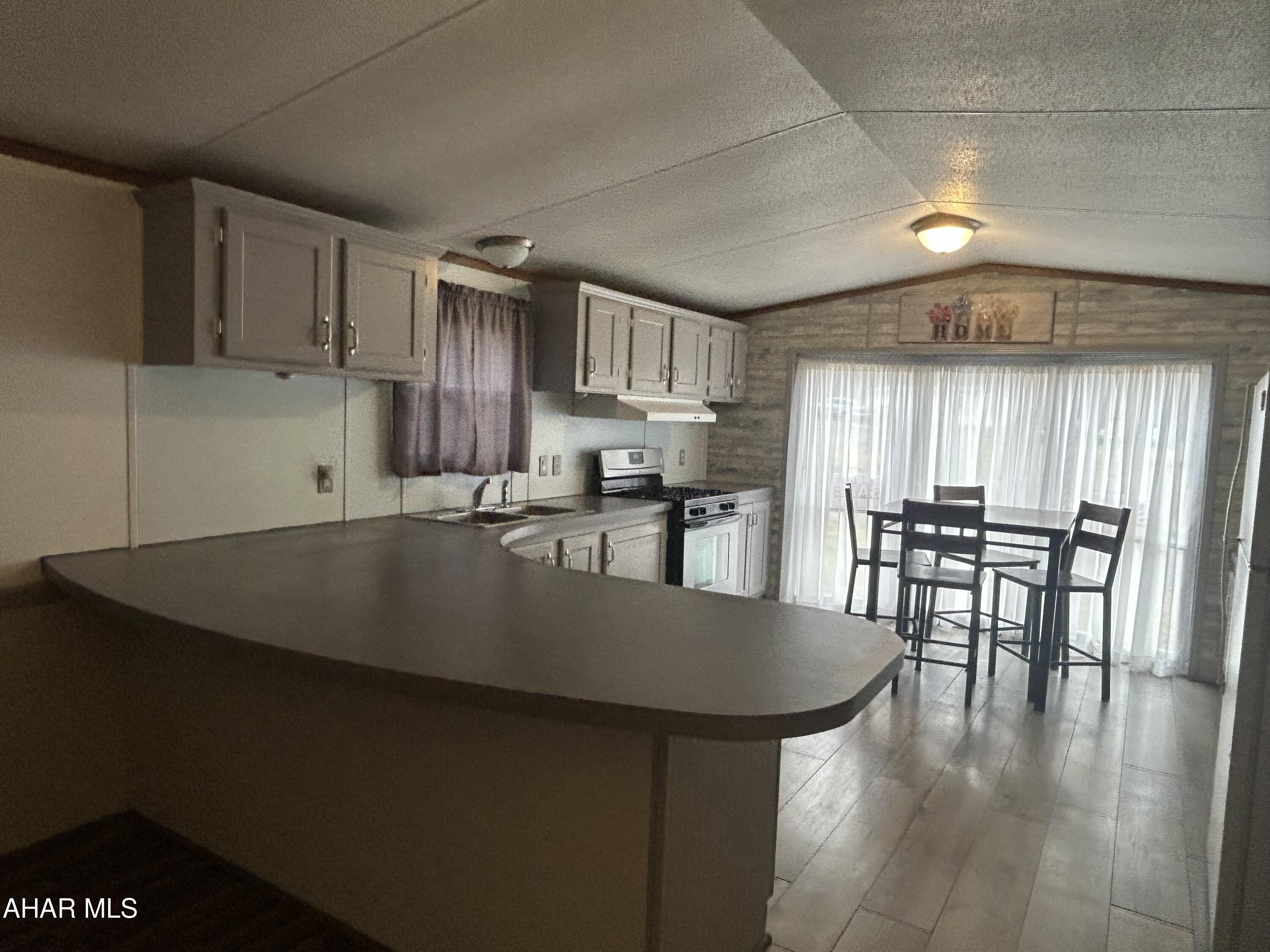 Hillcrest Community - Residential