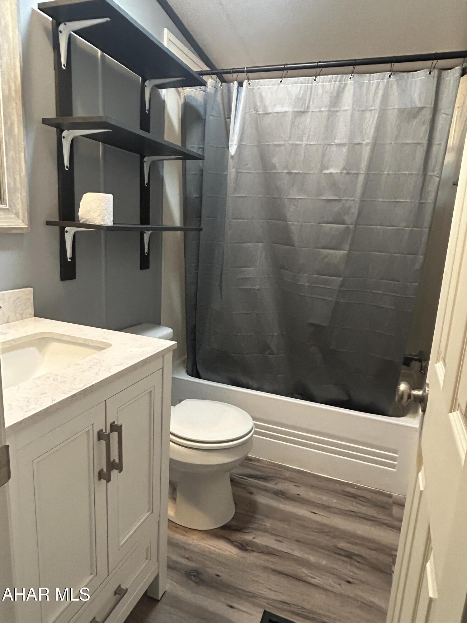 Hillcrest Community - Residential