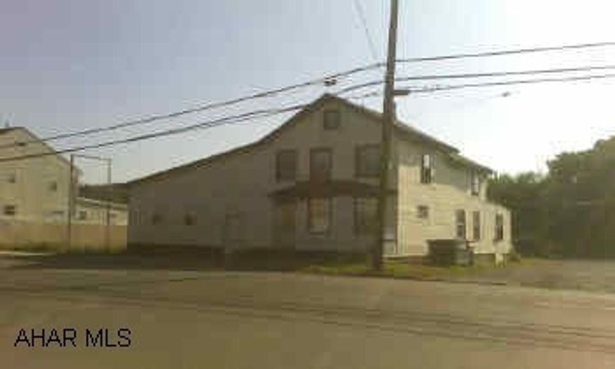 WAREHOUSE WITH OFFICE SPACE. WAREHOUSE WITH OFFICE SPACE.  PROPERTY IS TO BE "SOLD AS IS".