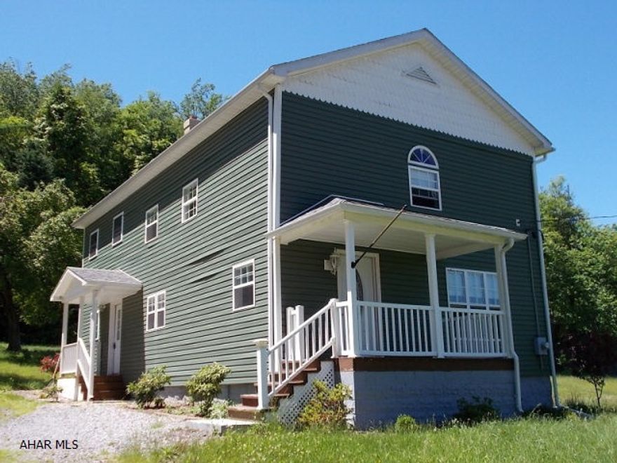 Totally remodeled 2 story 3 BR,1 3/4 bath vinyl sided home. Master BR has vaulted ceiling & walk-in closet.