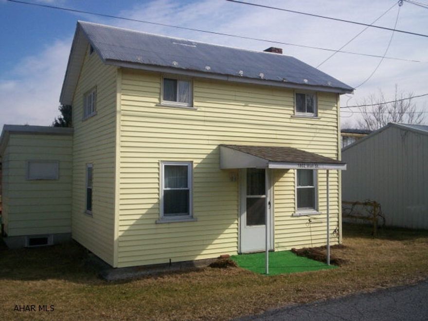 Well maintained two bedroom on large flat lot only 10 minutes to Lake Raystown Resort. Make an appointment today this one will go fast.