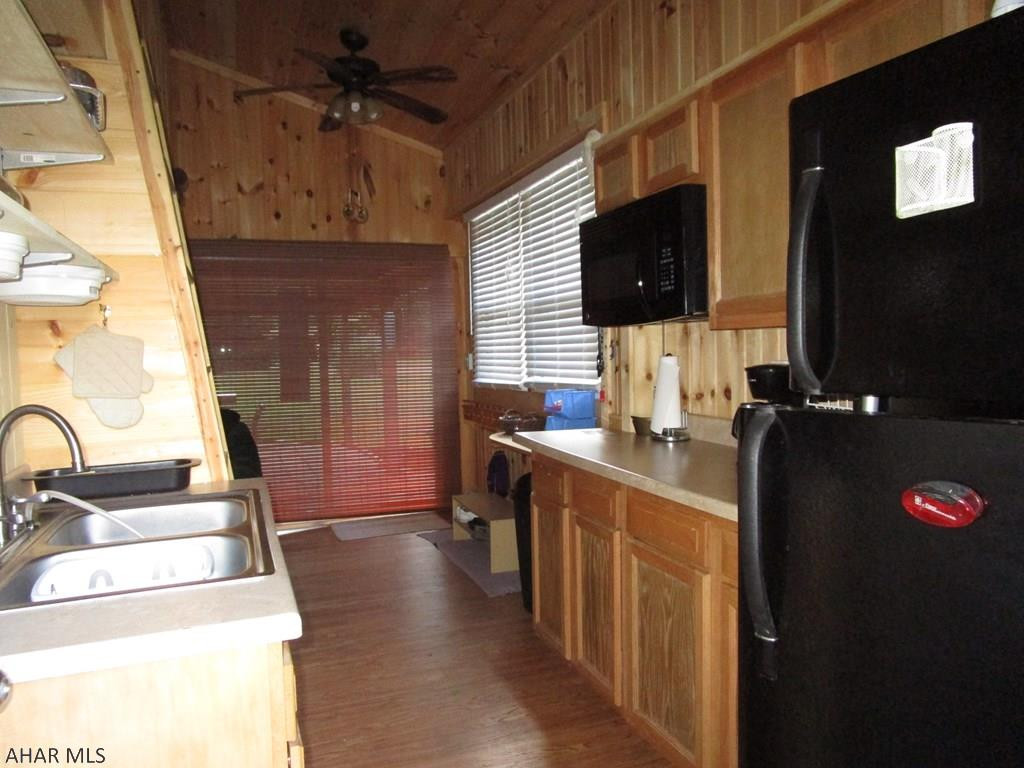 Glendale Yearound - Residential