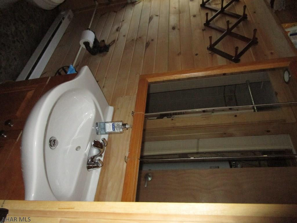 Glendale Yearound - Residential