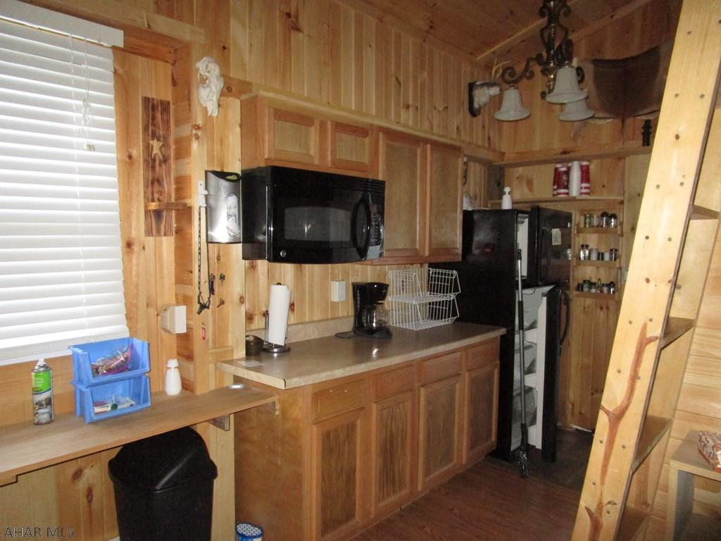 Glendale Yearound - Residential