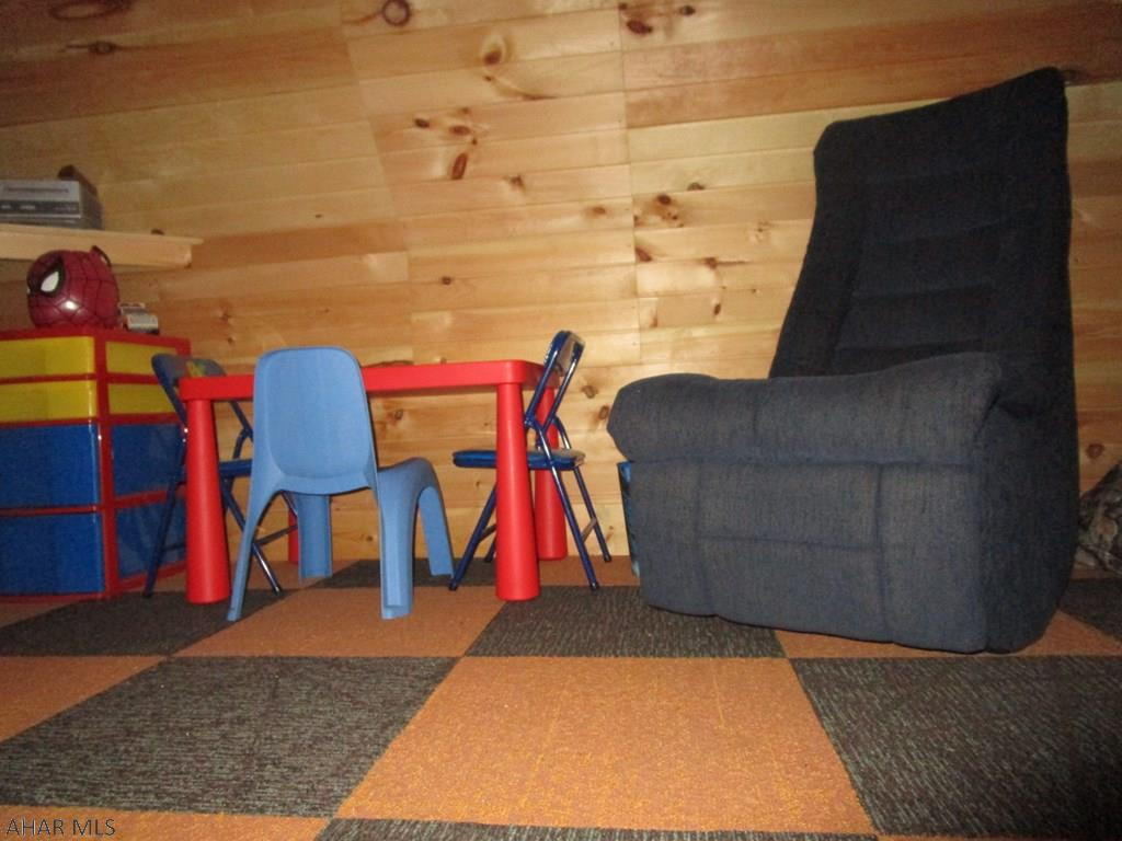 Glendale Yearound - Residential