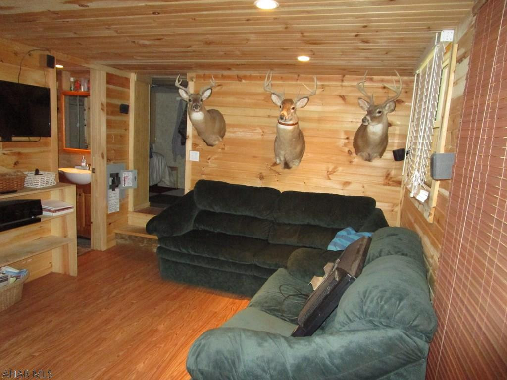 Glendale Yearound - Residential