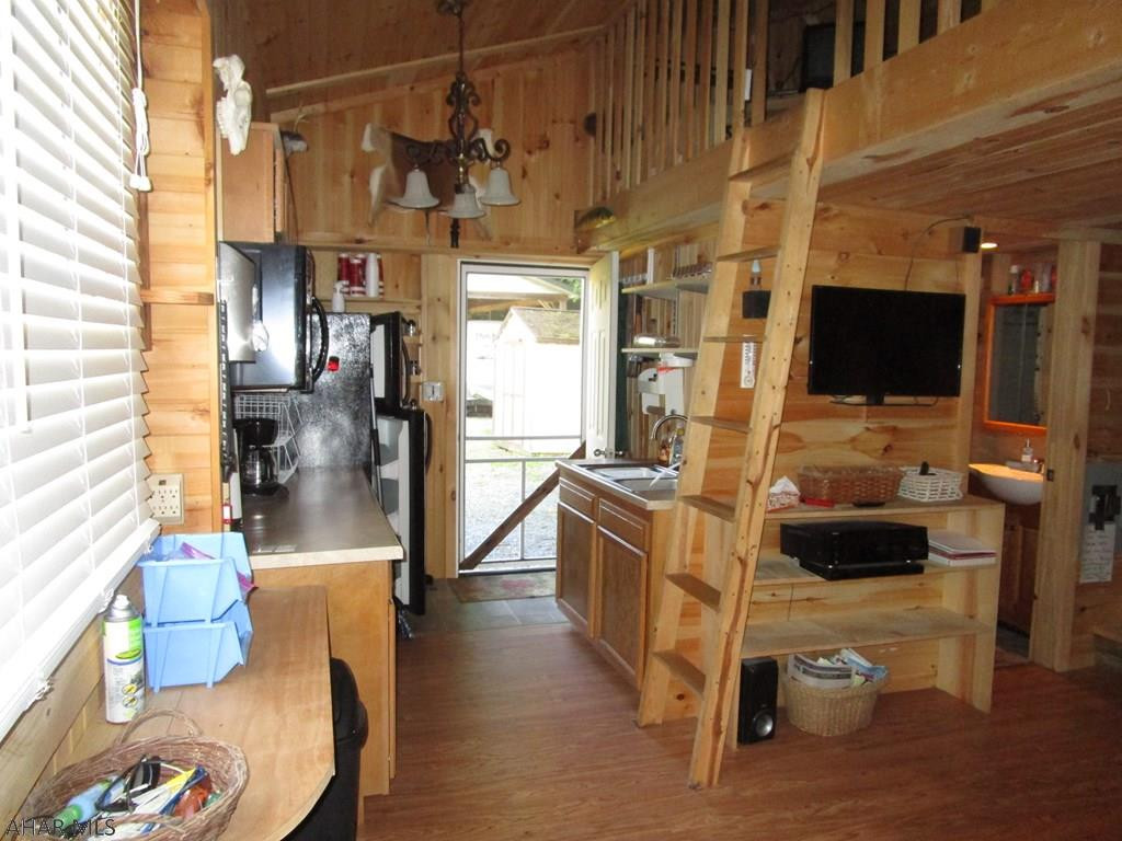 Glendale Yearound - Residential