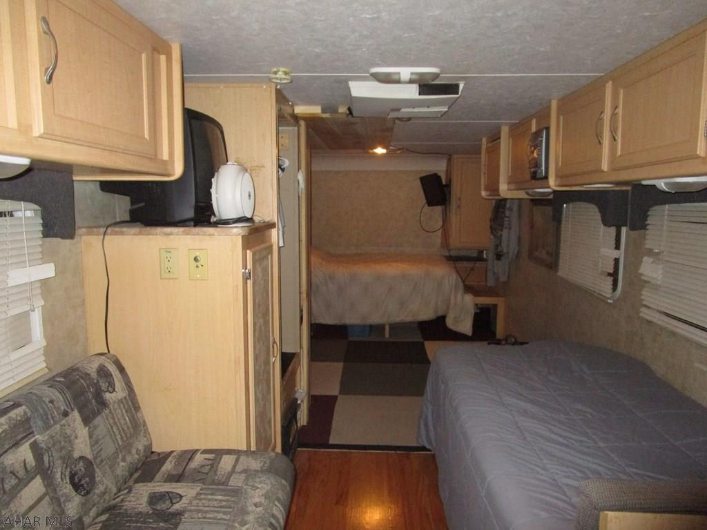 Glendale Yearound - Residential