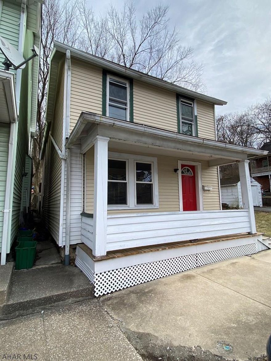 Location, location, location.  Recently updated two story home located in the heart of Huntingdon within walking distance to hospital, schools, college, and downtown restaurants and shops.   If you're tired of paying rent, you'll want to take a look at this charming older home with modern updates, including pex piping, recently remodeled bathroom and the sought after open concept floor plan.  Schedule a showing today and you could be enjoying those sunny spring days in your new home and the luxury of central air for those hot summer days.