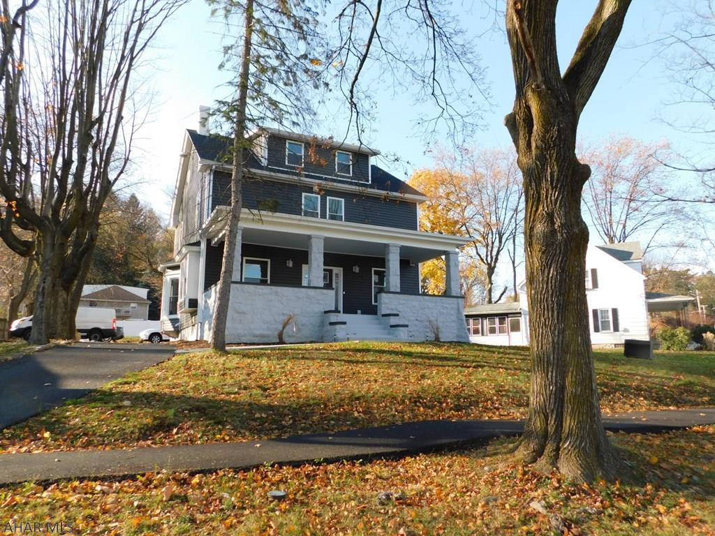 Llyswen - Residential