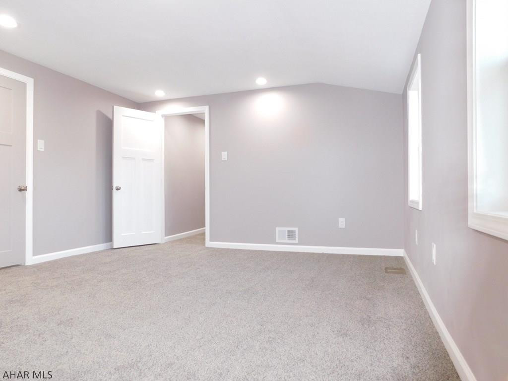 Llyswen - Residential