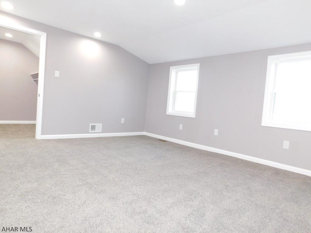 Llyswen - Residential