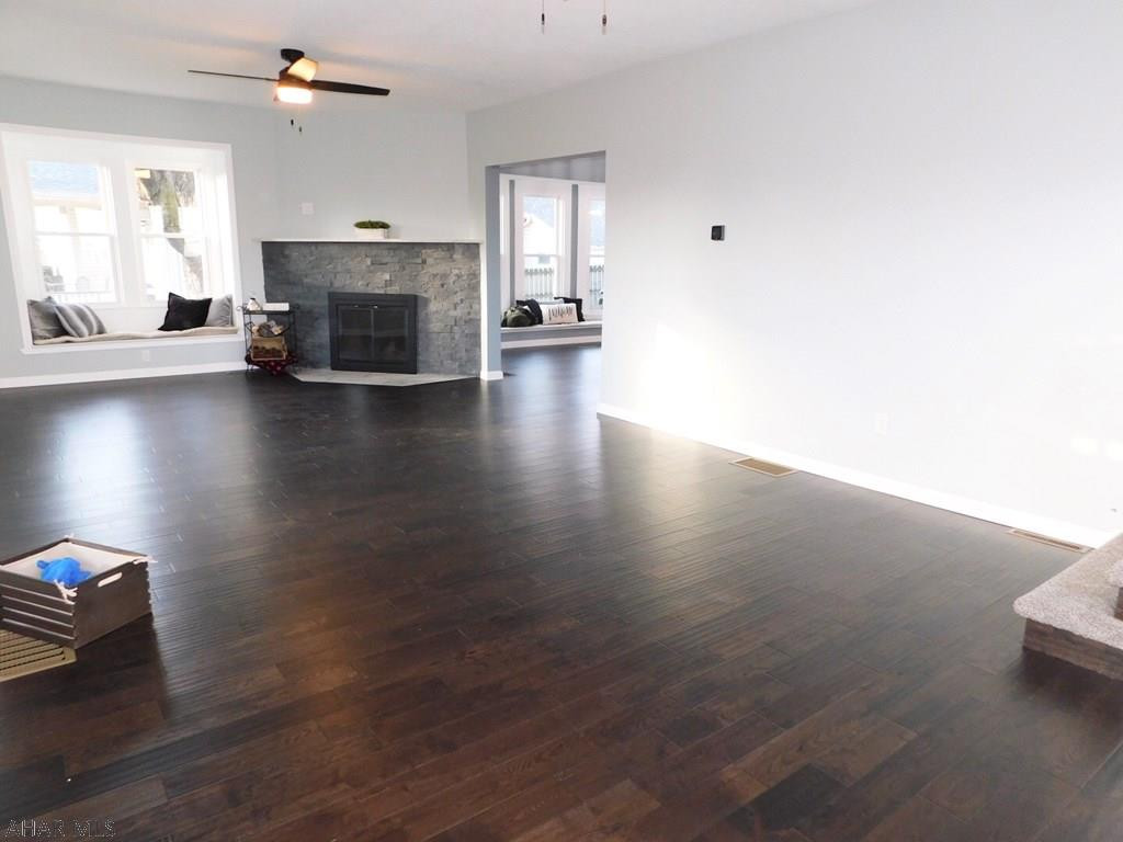 Llyswen - Residential