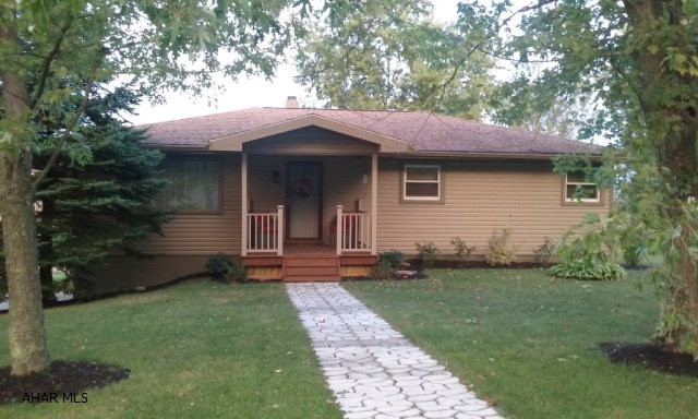 Maple Hollow - Residential