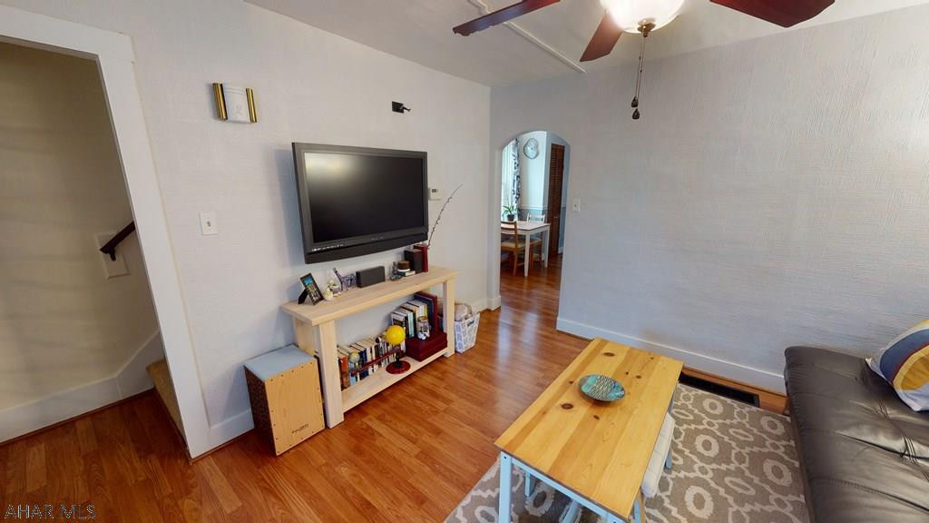 Juniata - Residential