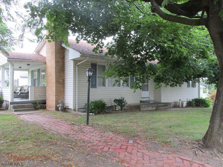 Step saver ranch w/integral garage in Eldorado area. Convenient location, LR,DR/Kit combination, full BA, BR1, BR2 BR3 - side porch & kitchen entry.   Hardwood floors throughout.                                                                                                                Full basement w/bath, utility area, integral garage, storage, workshop.