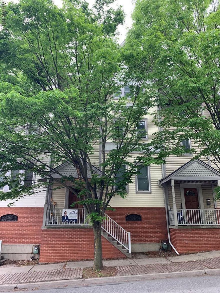 Completely remodeled luxury Townhouse living at your door. Enjoy maintenance free living with no HOA fee in the desirable Borough of Hollidaysburg. This home boasts 3 bedrooms and 2.5 baths with an expansive master suite, equipped with an office and a walk-in custom shower. Schedule a showing to see for yourself.