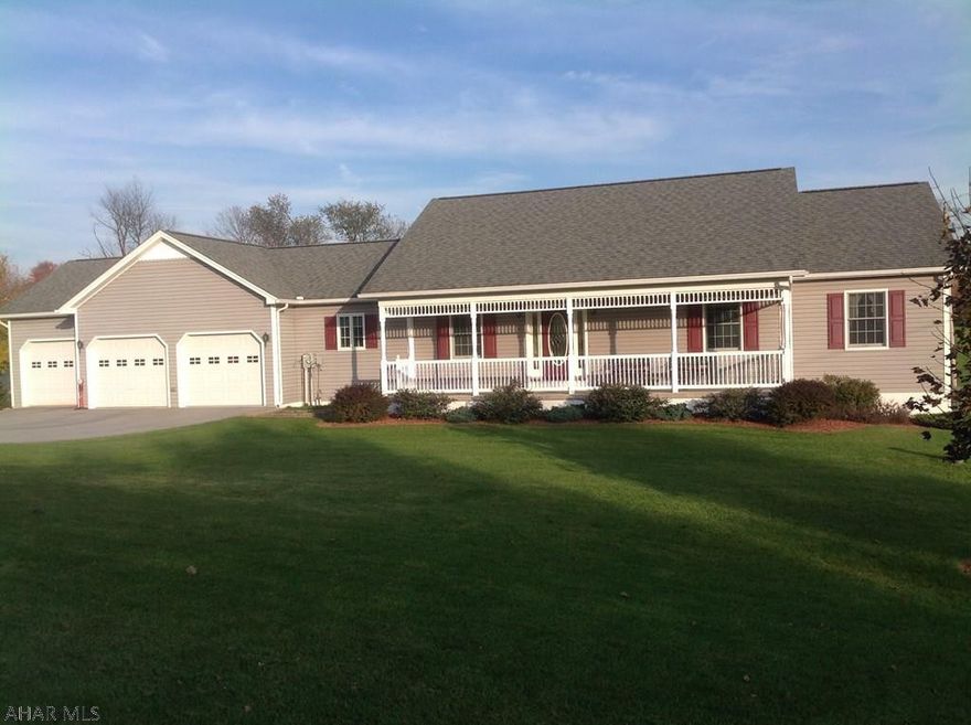 Fair Valley Estates prime location. Exceptionally well built home. One floor living at its finest. Vaulted ceiling, huge walk-in Master Bedroom Closet. 3 car garage with 220 SVC. No commission paid on seller's assist.