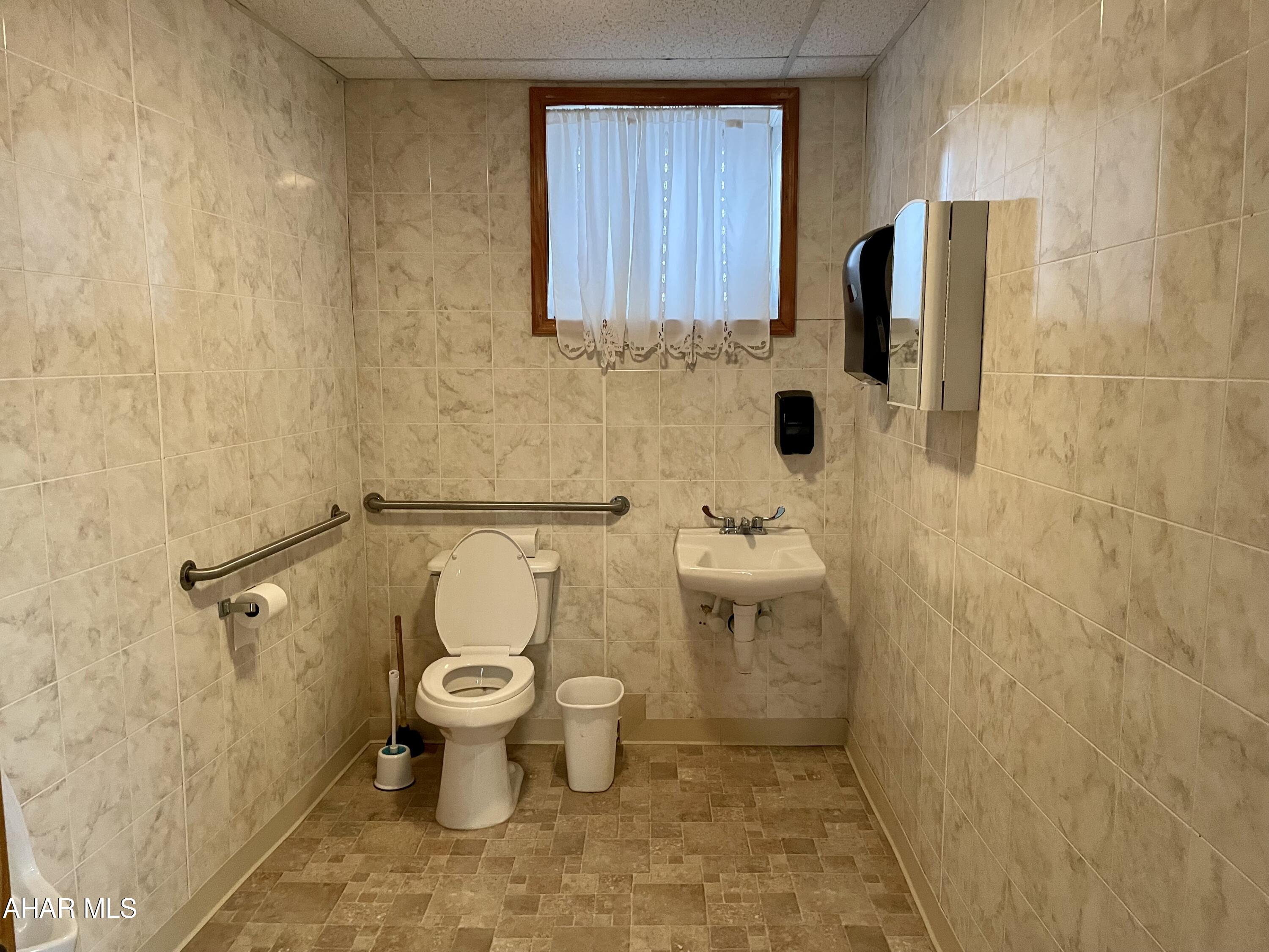 None - Commercial Lease