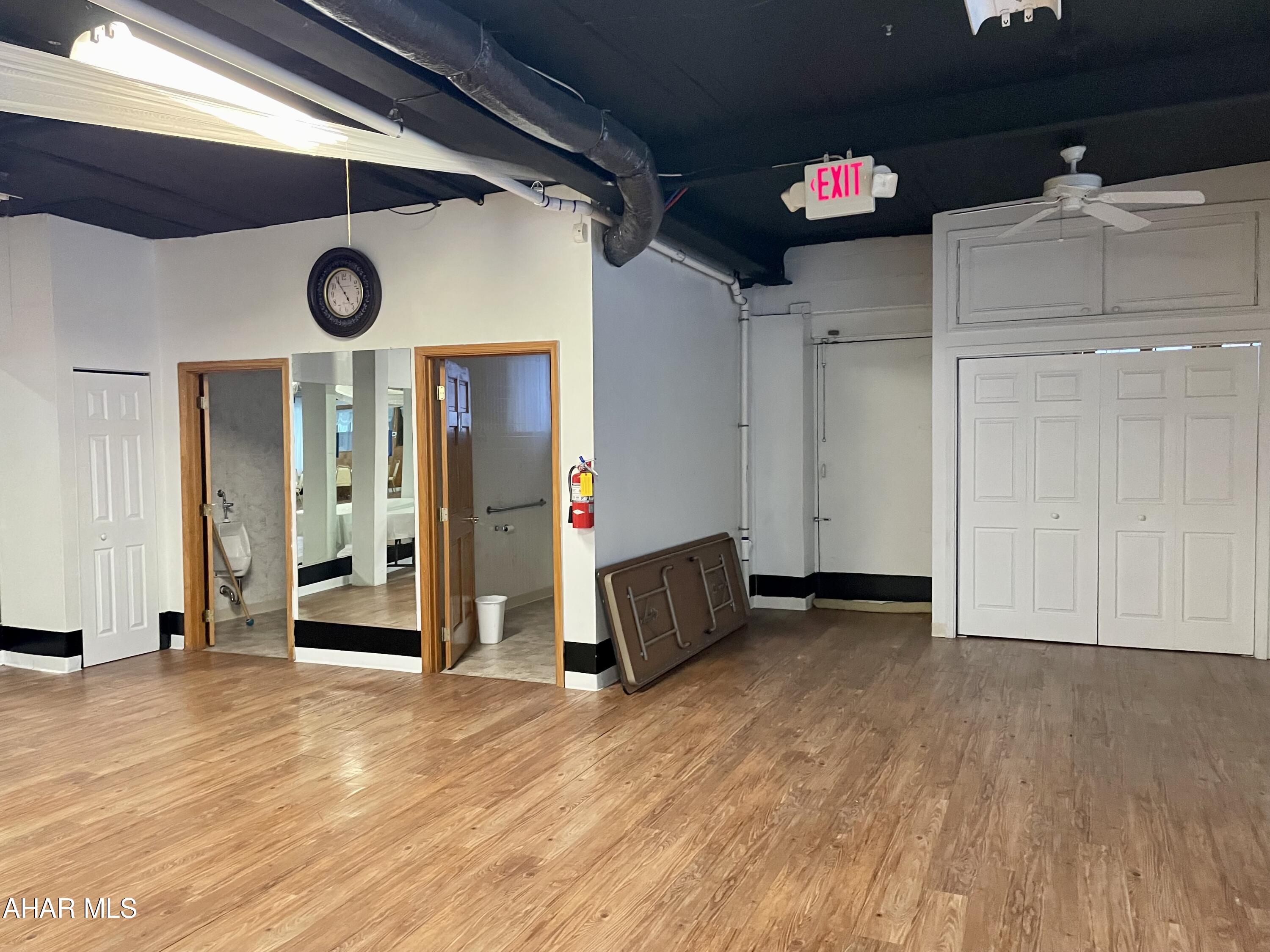 None - Commercial Lease