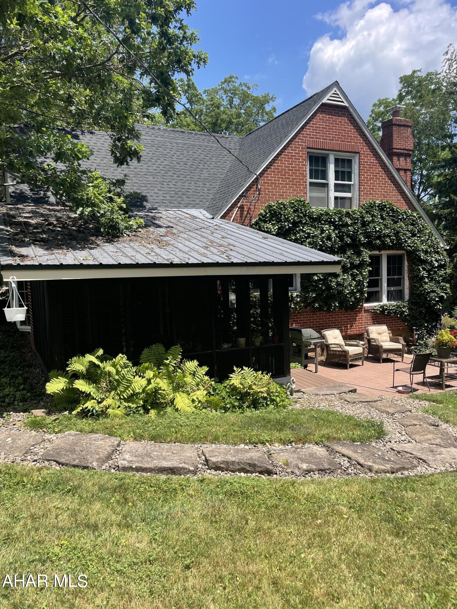 Sinking Valley - Residential