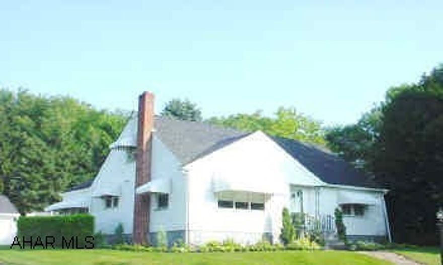 4BR, 1.5 story on secluded dead end street w/detached 3 car garage, and an above ground pool.  New Items:  interior/exterior paint, roof, insulation, hot water heater, BR carpet, ceramic tile in bath, and built in shelves. Buyer to take possession on October 20, 2004.
