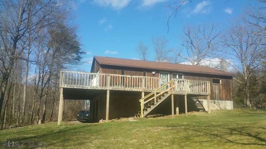 Looking for privacy? Look no further! Buyer must pay 2% transfer tax. This property eligible under Freddie Mac First Look Initiative through 3/23/17. Call agent for details