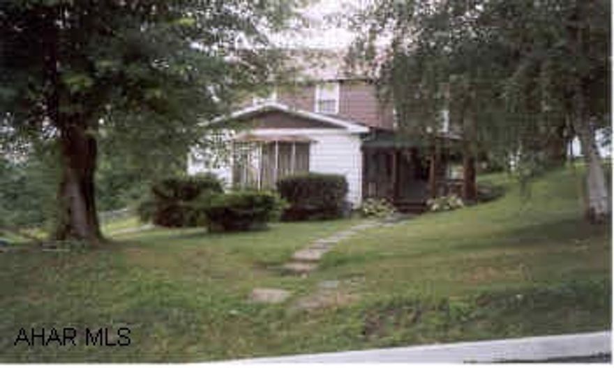 Beautiful Hardwood Floors throughout Cedar Closets 1BR captive. Modern Kitchen & Bath