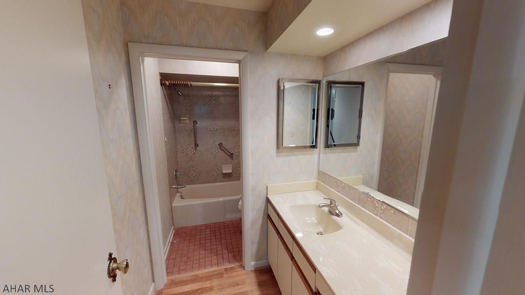 Penn Terrace - Residential