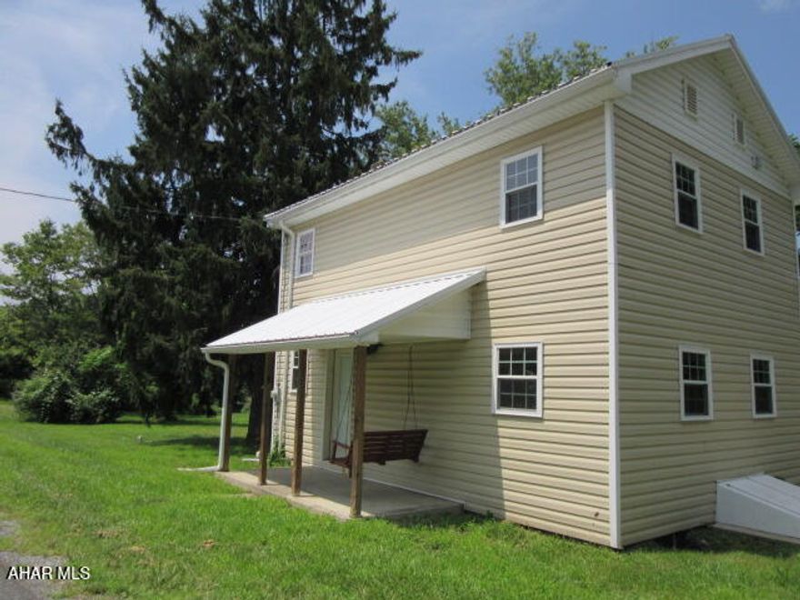 This property eligible under Freddie Mac First Look Initiative through 10/15/2025. Seller will only respond to owner occupant offers in this timeframe. Freddie Mac will not respond to investor offers during the First Look period