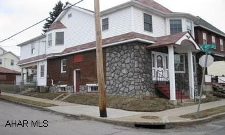 IMMACULATE, UPDATED, ROOMY, EFFICIENT, NEWER FURNACE, APPLIANCES. 4 BED, 2 BATH. MASTER HAS BONUS ROOM THAT WOULD MAKE A GREAT BATH/DRESSING ROOM OR OFFICE. FENCED YARD HAS HEATED DOG HOUSE & COVERED KENNEL. LG. OAK KITCHEN, HW FLOORS, APPLIANCES INCL. IMMACULATE, UPDATED, ROOMY, EFFICIENT, NEWER FURNACE, APPLIANCES. 4 BED, 2 BATH. MASTER HAS BONUS ROOM THAT WOULD MAKE A GREAT BATH/DRESSING ROOM OR OFFICE. FENCED YARD HAS HEATED DOG HOUSE & COVERED KENNEL. LG. OAK KITCHEN, HW FLOORS, APPLIANCES INCL. WASHER & DRYER. 1 BLOCK TO JUNIATA ELEMENTARY. DARLA4HOMES@AOL.COM OR 934-HOME(4663).