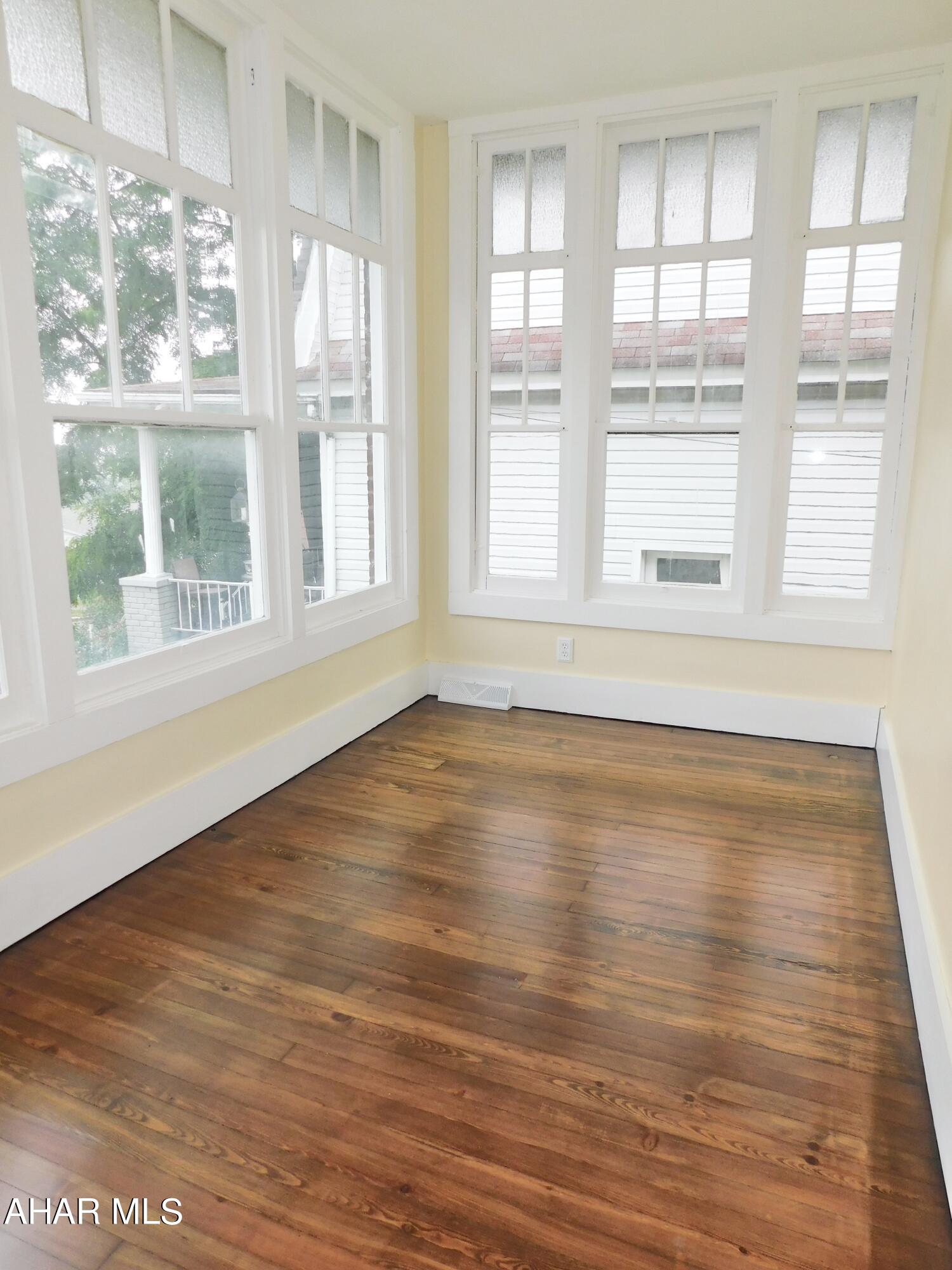 Calvert Hills - Residential