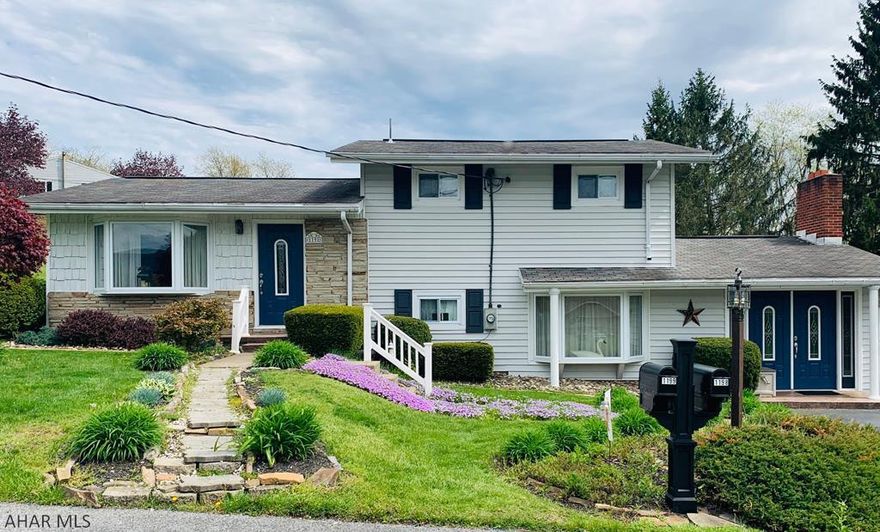 This beautifully  landscapped property , with immaculate interior , is a must see property , if you are looking for your forever home. This home is turn key and ready to move in to.