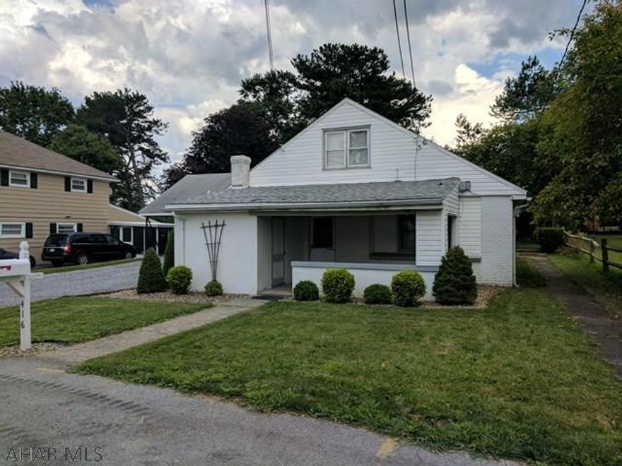 2 unit in Hollidaysburg - 1 side rented. These units rent quickly and is a good income producer in the borough. Don't miss the opportunity to have rental units in Hollidaysburg. All utilities are separate and are tenant paid.