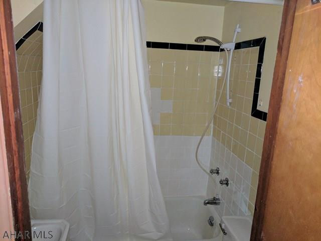 Hollidaysburg - Residential Income