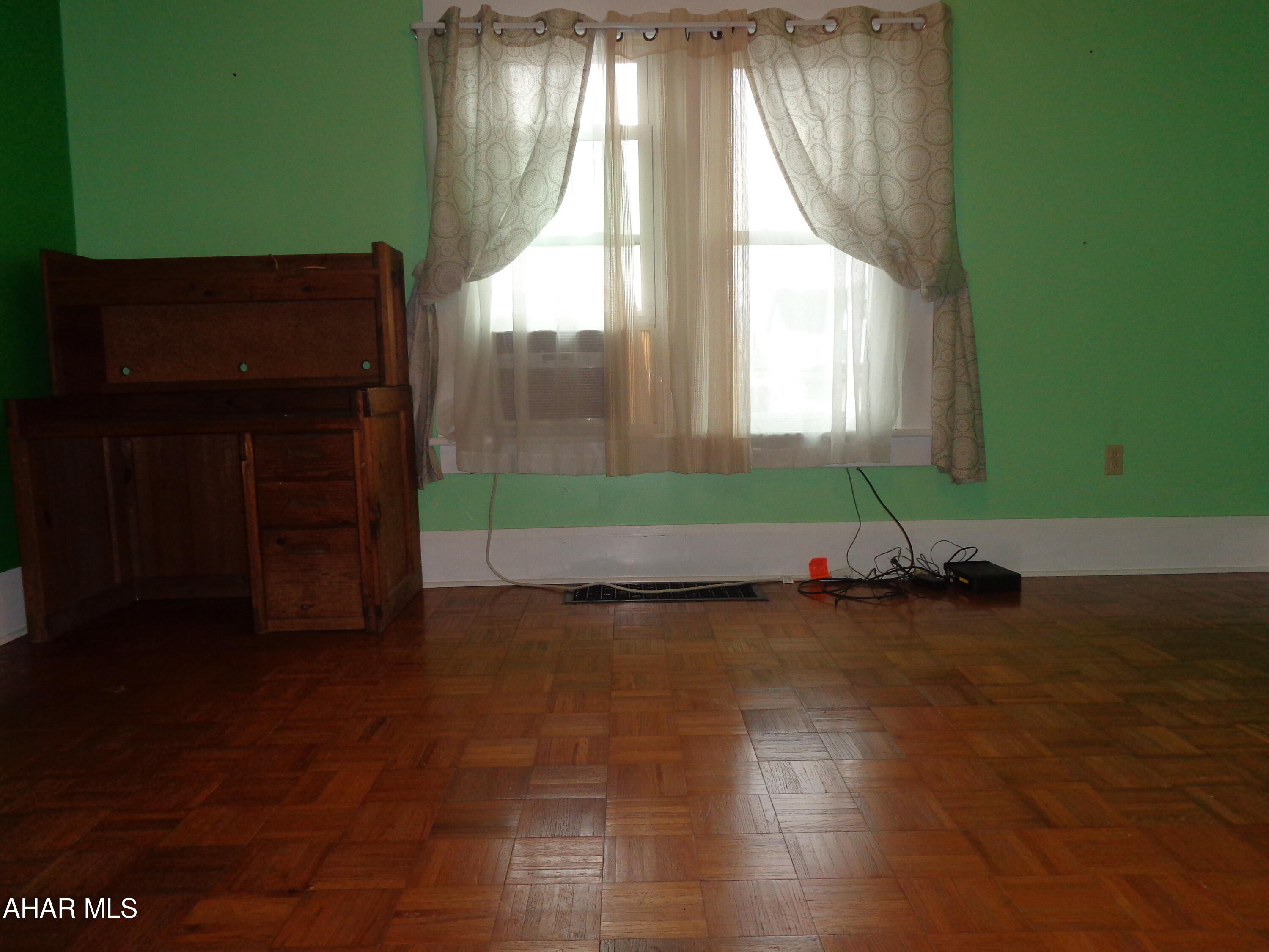 Juniata - Residential