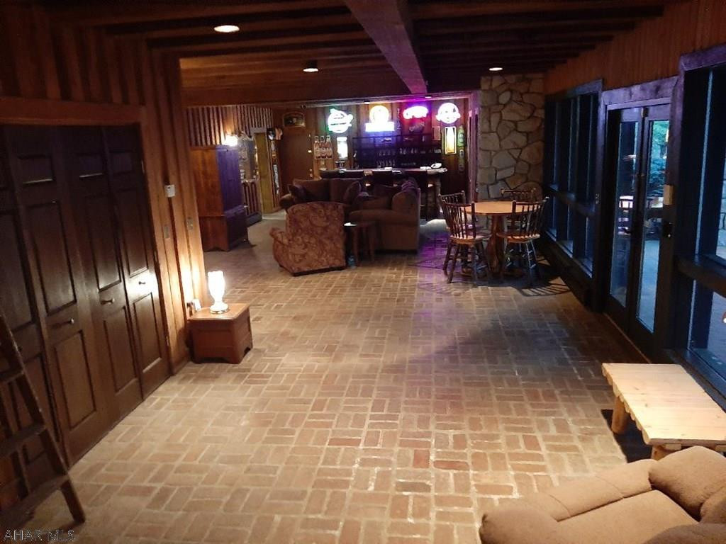 Sinking Valley - Residential