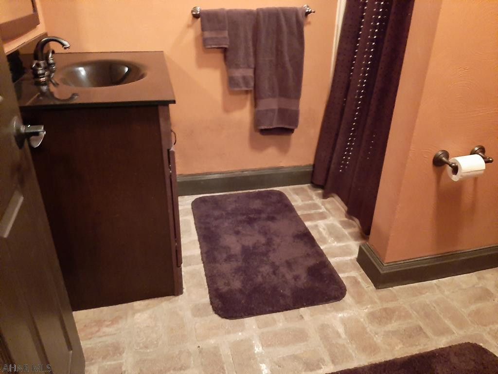 Sinking Valley - Residential