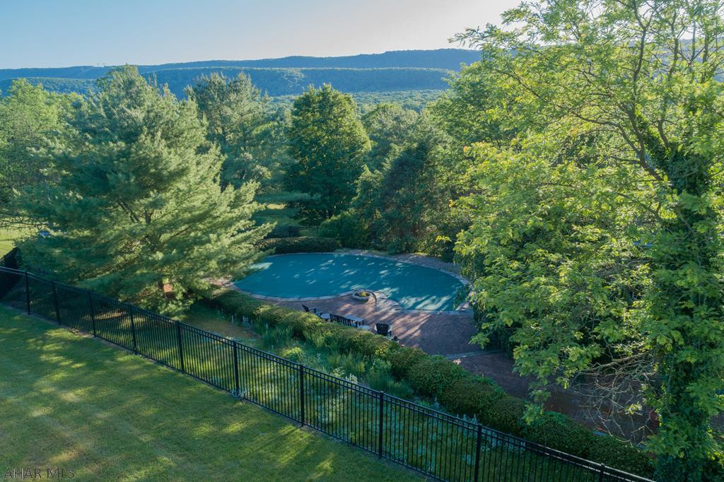 Sinking Valley - Residential