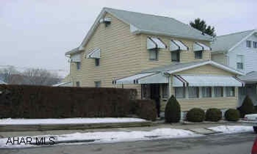 FANTASTIC HOME. GREAT LOCATION!  FANTASTIC 3 BR WITH GREAT LOCATION! DOUBLE LOT, 2 CAR DETACHED GARAGE, CENTRAL AIR, SUNROOM OFF LIVING ROOM, ABOVE GROUND POOL W/NICE DECK. DISHWASHER, RANGE, GARBAGE DISPOSAL, & MORE! PRICED TO SELL. CONTACT MIKE MANGIA X121.