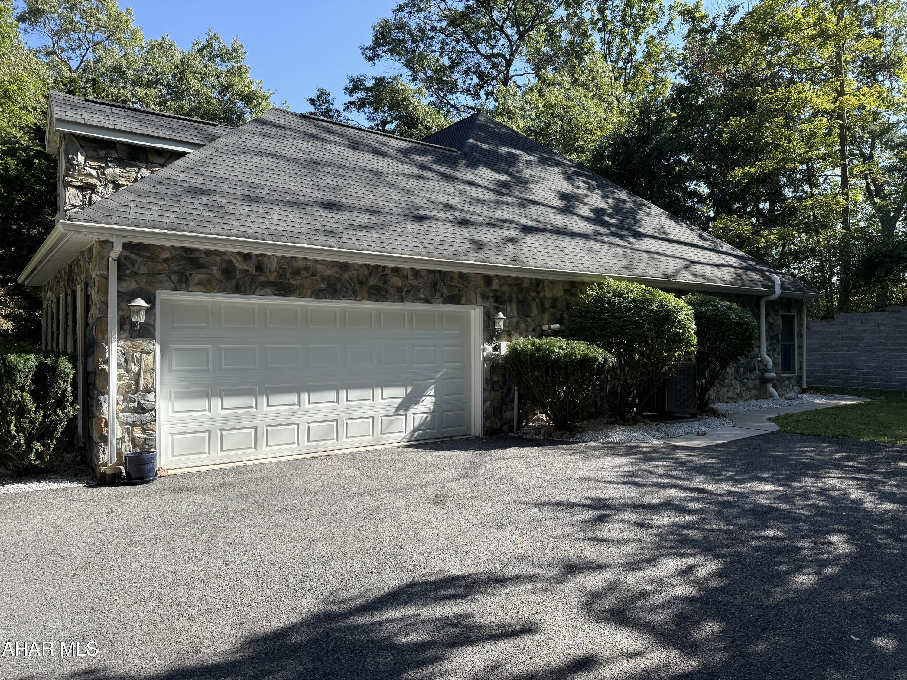 Barclay - Residential