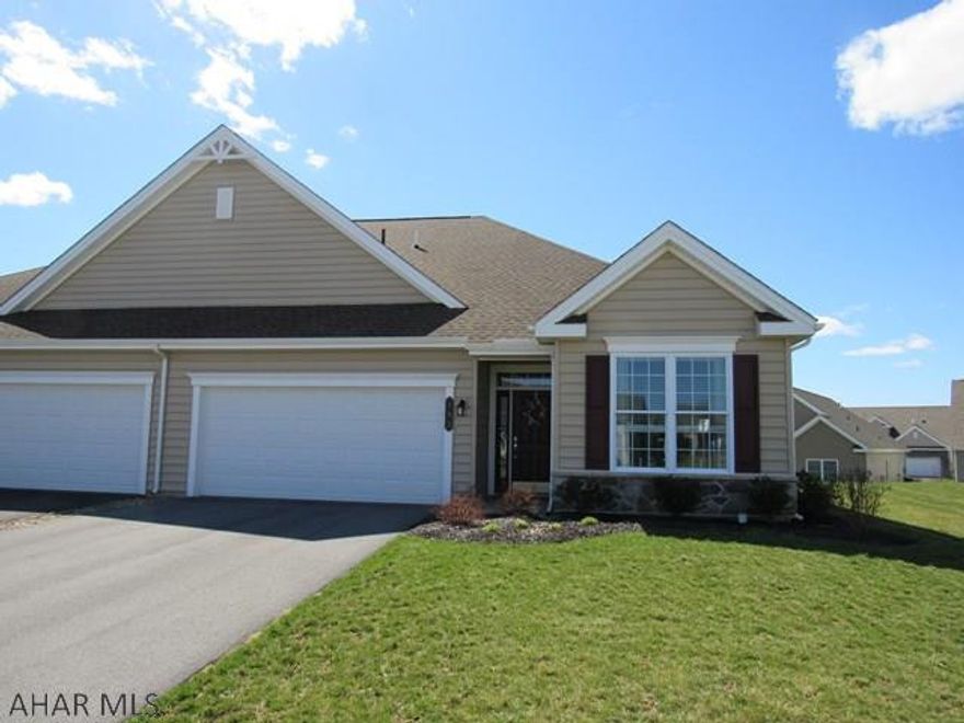 Open the door to this ELEGANT Liberty Hill home & find a bright & open floor plan with convenient one-floor living! You are welcomed with Vaulted ceilings, Columns, Crown Molding & the owner requested 6' high windows to add plenty of Natural Sunlight throughout! The kitchen offers Granite counter tops, under counter lighting, subway tile backsplash & ceramic tile flooring. It overlooks the beautiful, spacious Dining & Living rooms with an additional sunroom overlooking a hardscape patio to enjoy your morning cup of Java. The Master Bedroom has tray ceilings, & a wonderful window seat. The large Master Bath has been changed to add additional Linen Storage & offers a large Walk-in closet. The second bedroom is currently used as a sitting room & can easily be converted back to a bedroom.