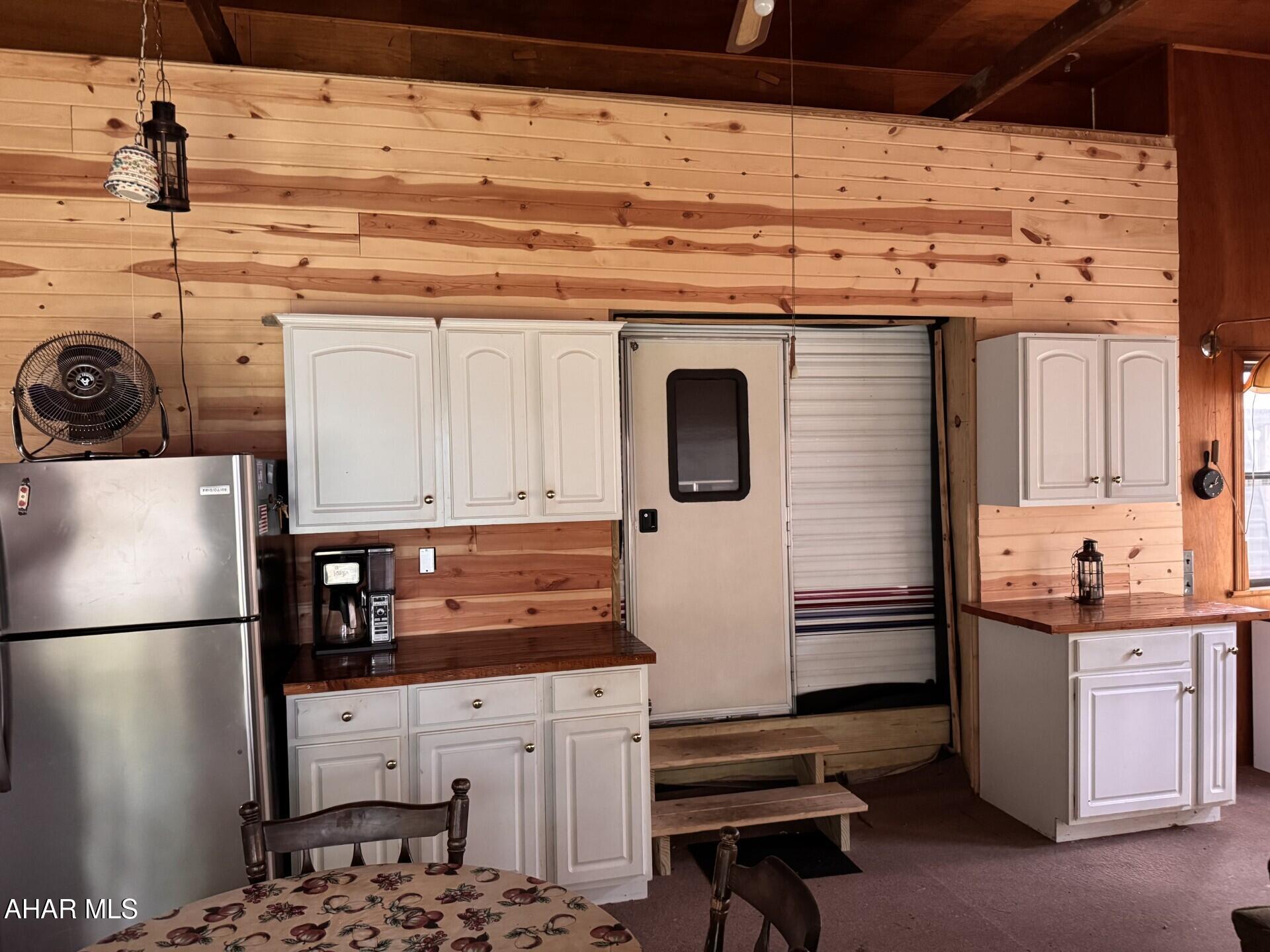 Glendale Yearound - Residential