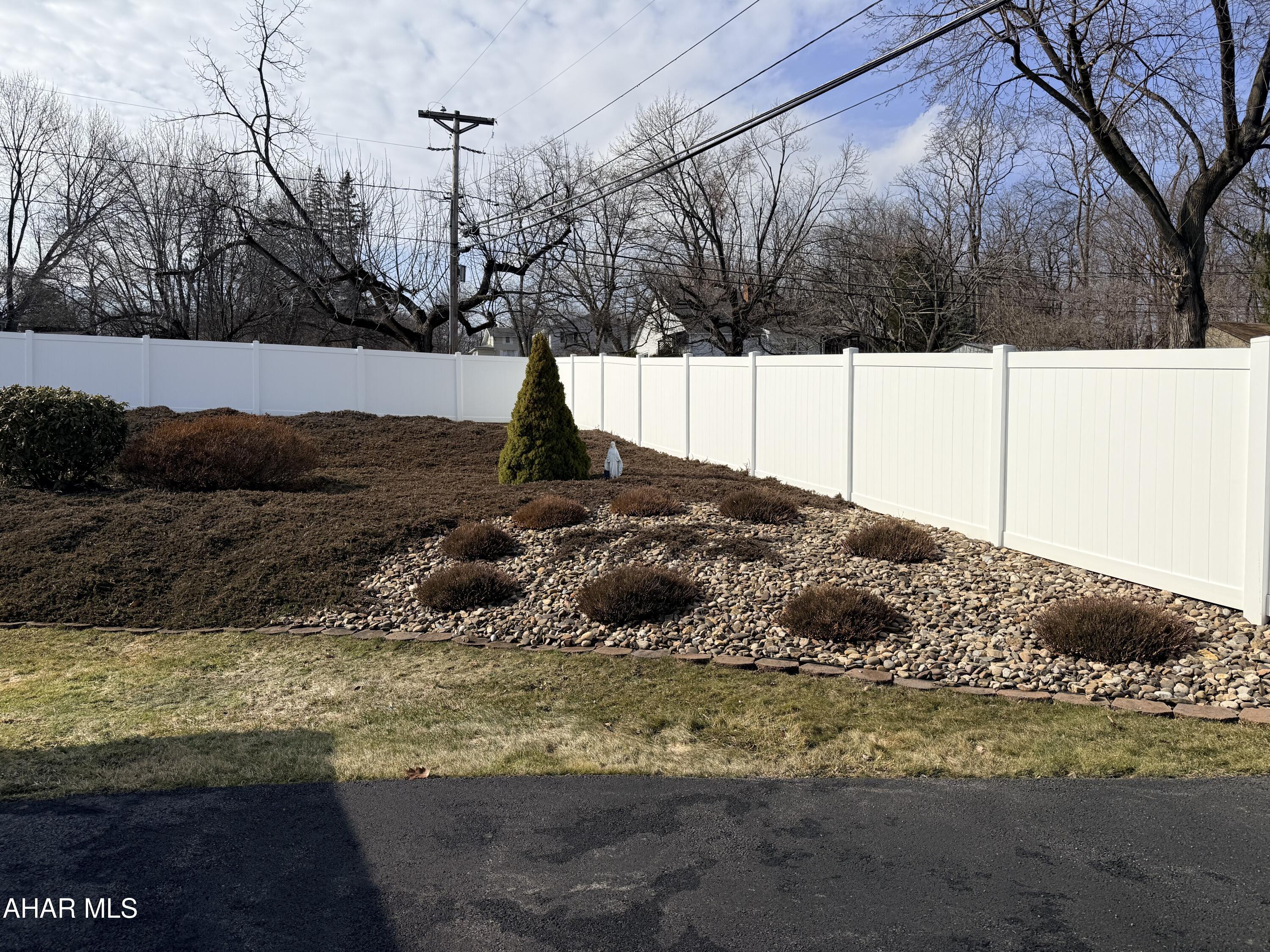 Hillcrest Community - Residential