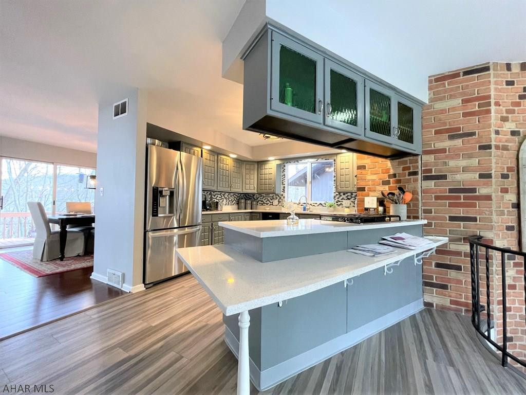 Barclay - Residential