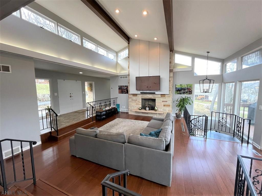 Barclay - Residential