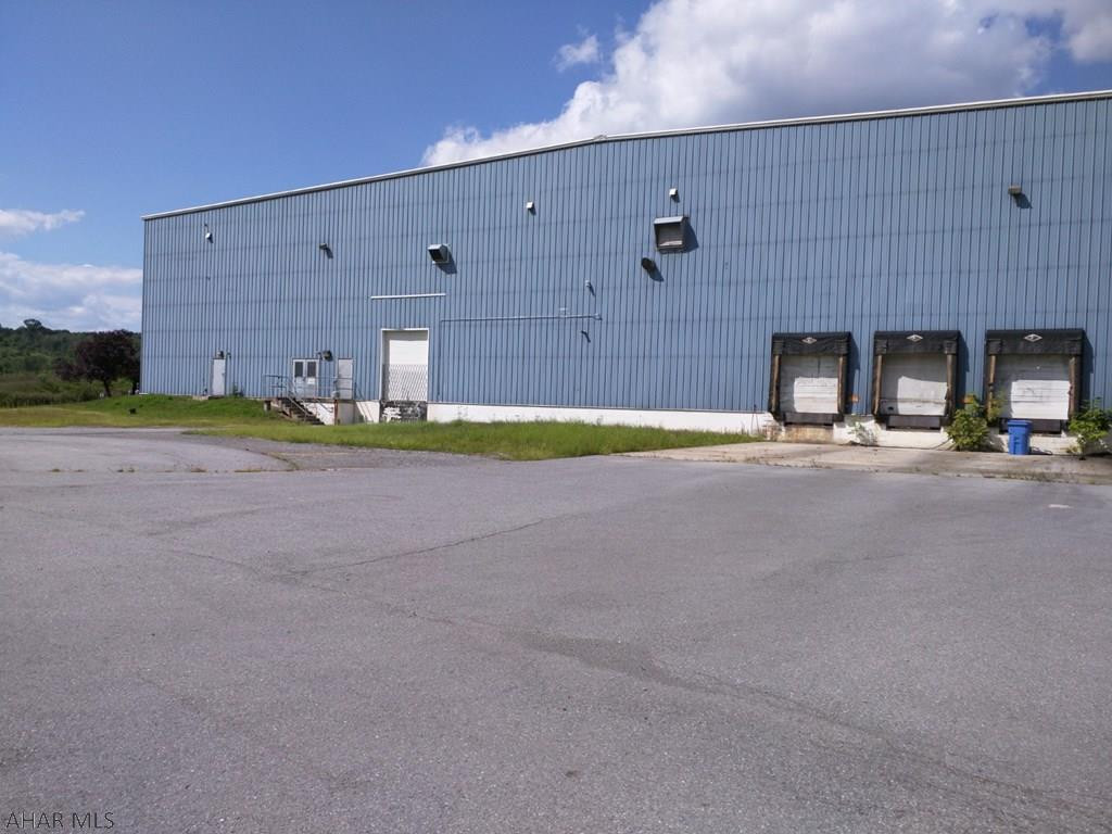 Unknown - Commercial Sale