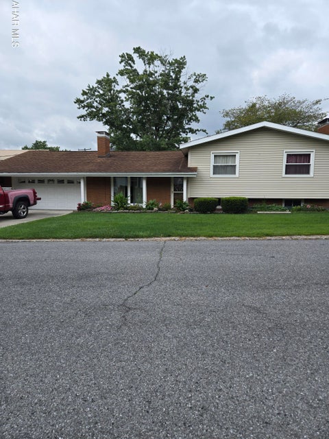Photo for 230 Saint Elizabeth Street