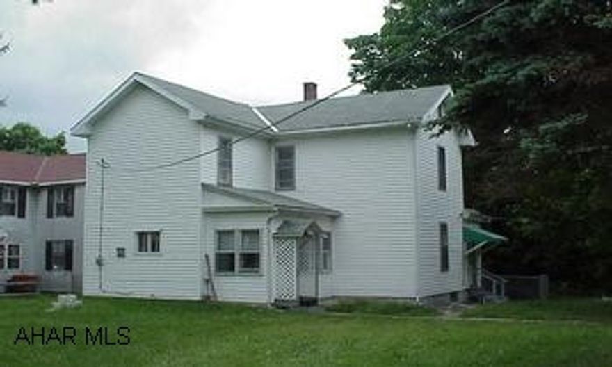 Big house on large lot.  Dead end road. Tons of potential.  1st floor master bedroom, 1 1/2 BA & laundry, & large garden shed.  Oversized 1-car garage. Big house on large lot.  Dead end road.  Tons of potential.  1st floor master bedroom, 1 1/2 bath & laundry, &  large garden shed.  Oversized 1-car garage.