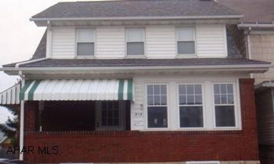 Sellers say SELL THIS HOUSE!  New kitchen, new full bath, well maintained & cared for!